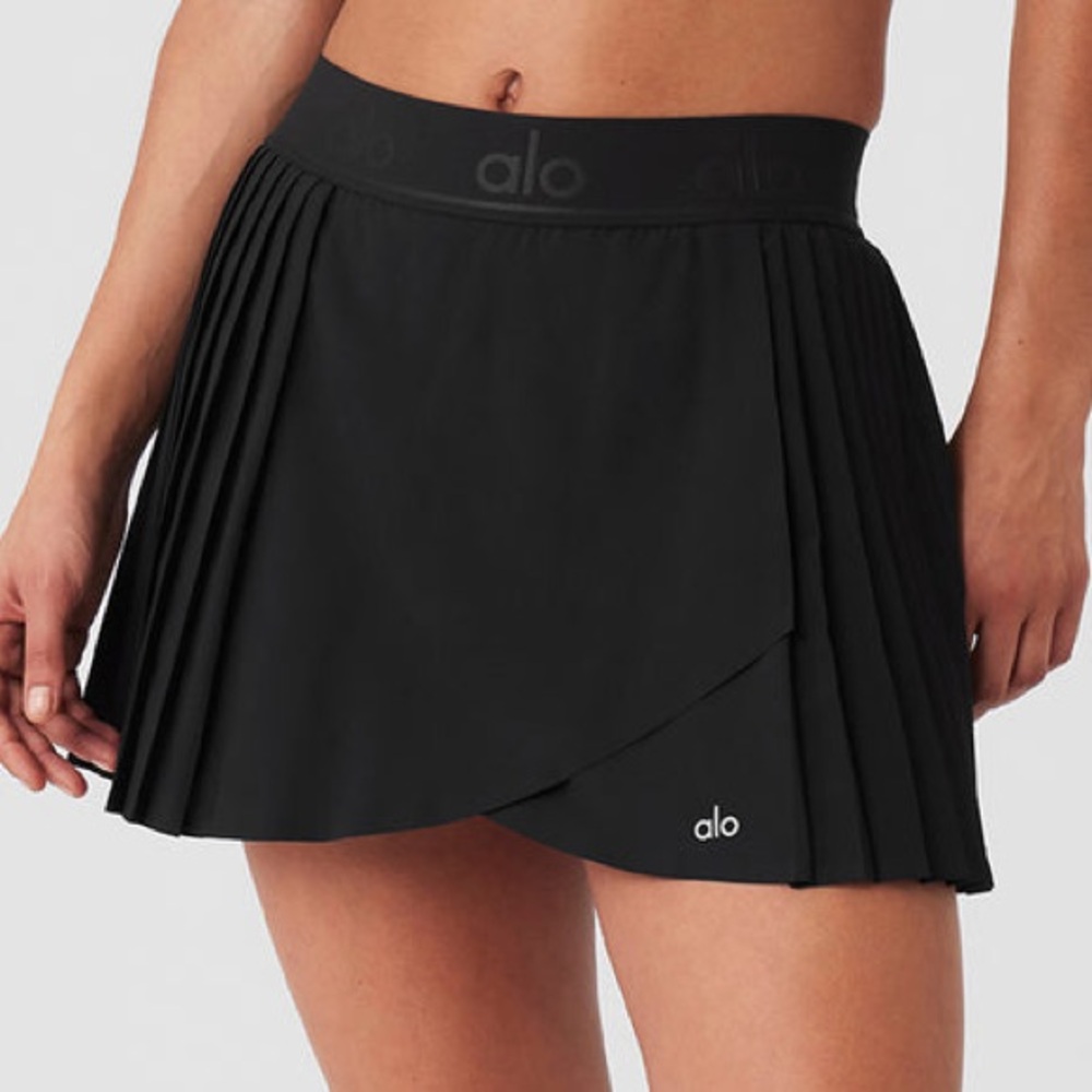 ALO Yoga Black Pleated Wrap Tennis Skort
